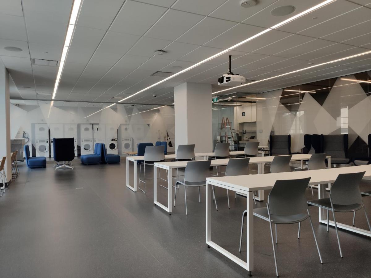 Toronto Metropolitan University-Daphne Cockwell Complex Residence Kültér fotó