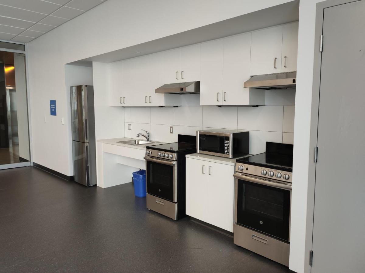 Toronto Metropolitan University-Daphne Cockwell Complex Residence Kültér fotó