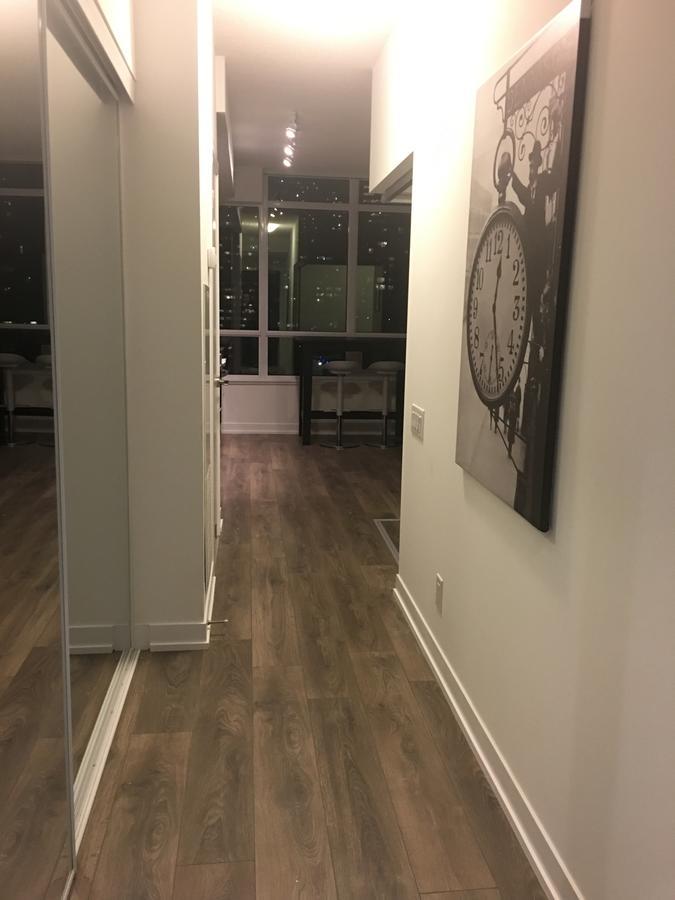 Toronto Metropolitan University-Daphne Cockwell Complex Residence Kültér fotó